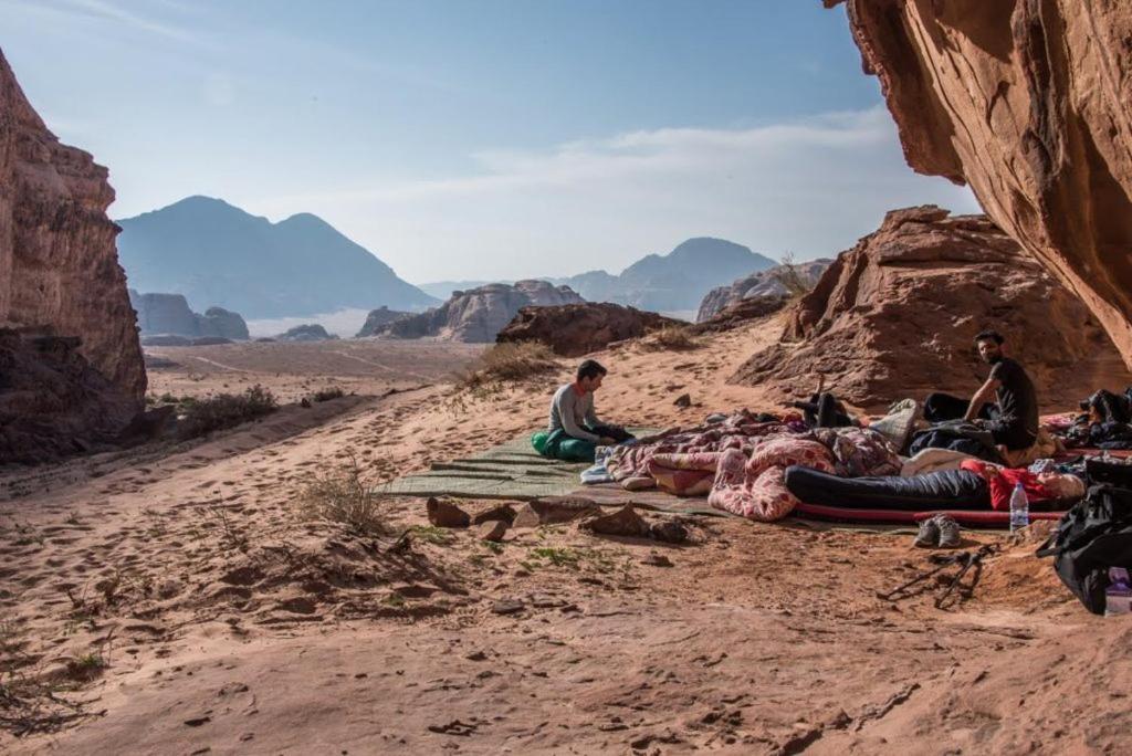 Bedouin Family Camp Hotel Wadi Rum Exterior photo