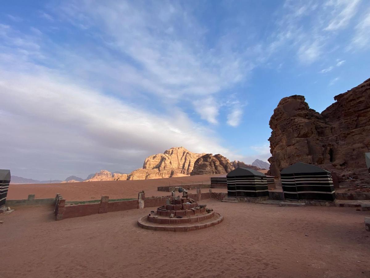 Bedouin Family Camp Hotel Wadi Rum Exterior photo
